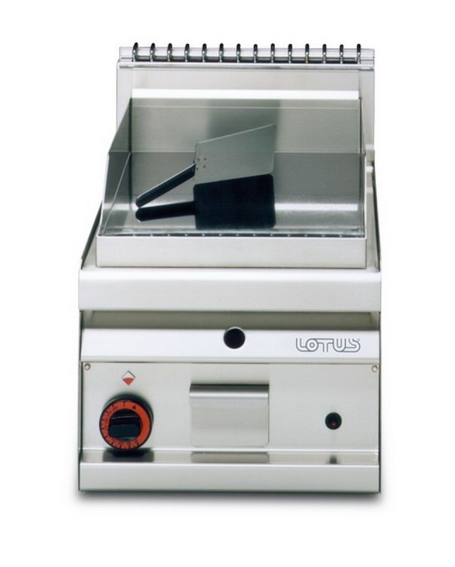 AFP / FTL-4GS gas fry top with smooth chrome plate